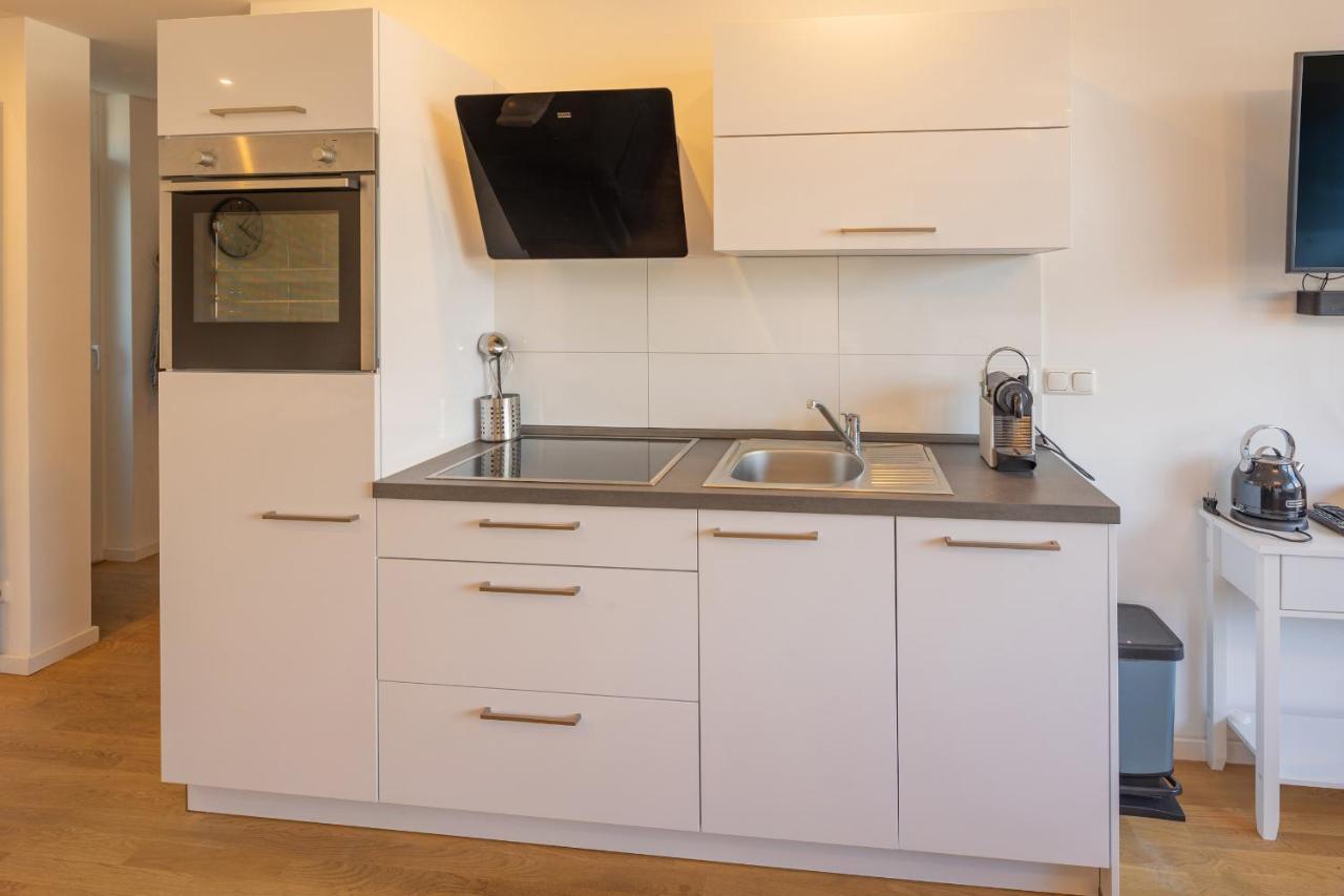 Sweethome - Business Mit Kuche Und Balkon Apartment München
